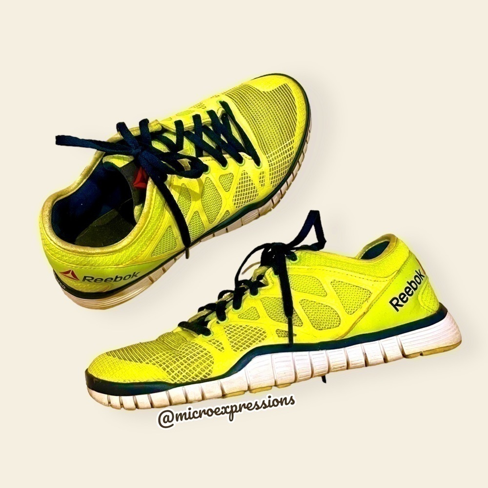 Reebok Neon Yellow Lace Up Running Jogging Everyday Lightweight ComfyTennis Shoe